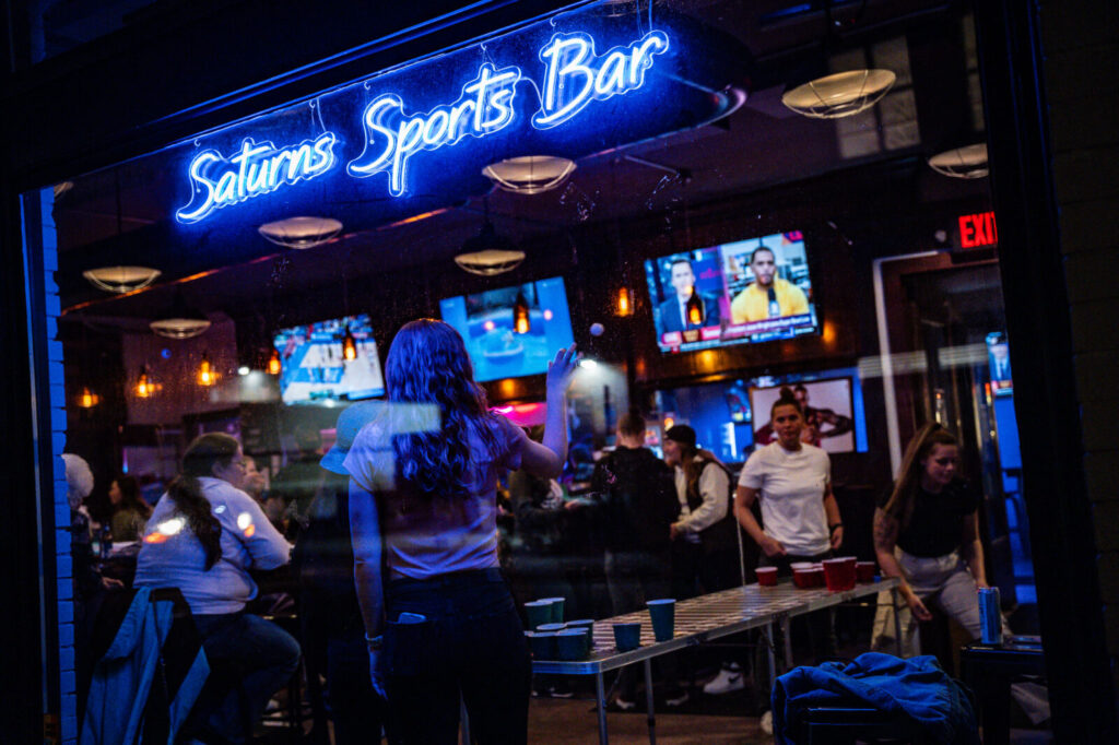 Find the best bars near OSU campus and Ohio Stadium for great drinks, fun vibes, & live sports. Perfect spots for students and visitors alike!